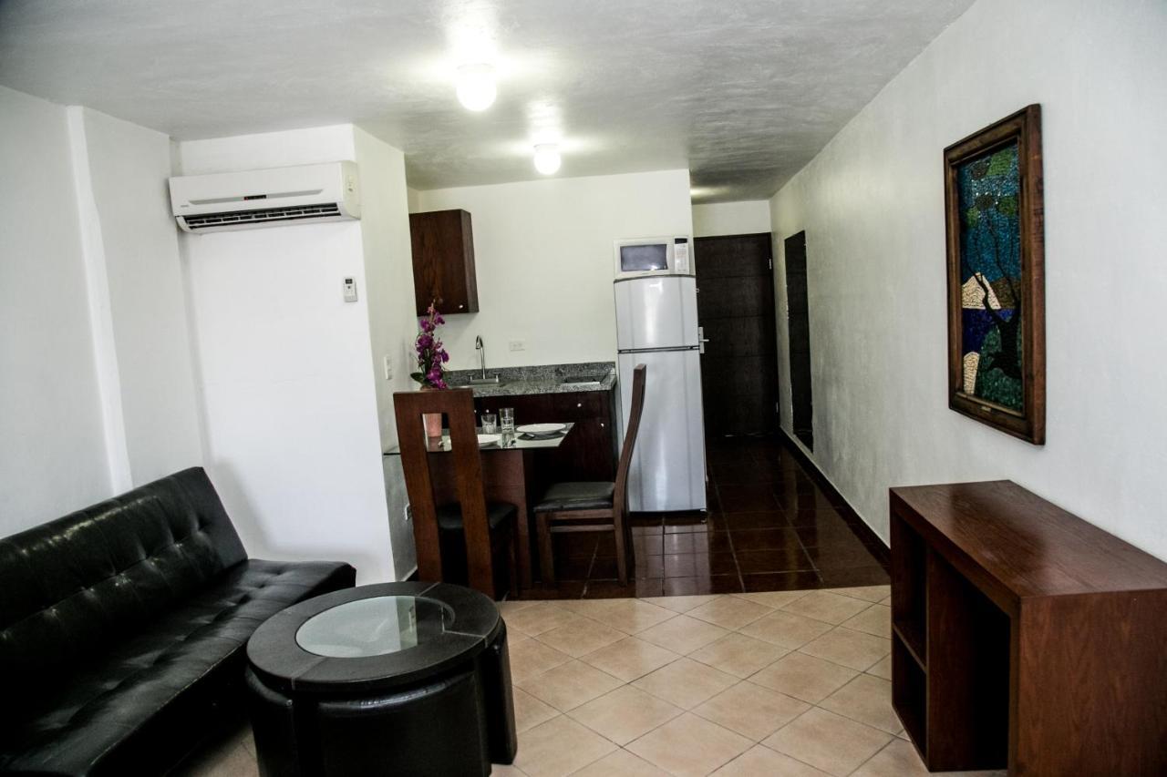 מונטריי Booking Dioh מראה חיצוני תמונה