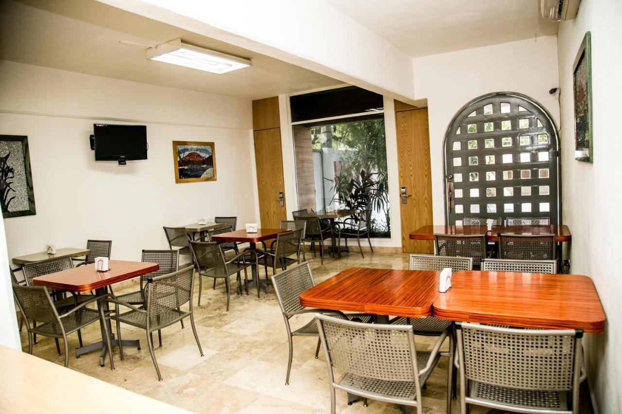 מונטריי Booking Dioh מראה חיצוני תמונה